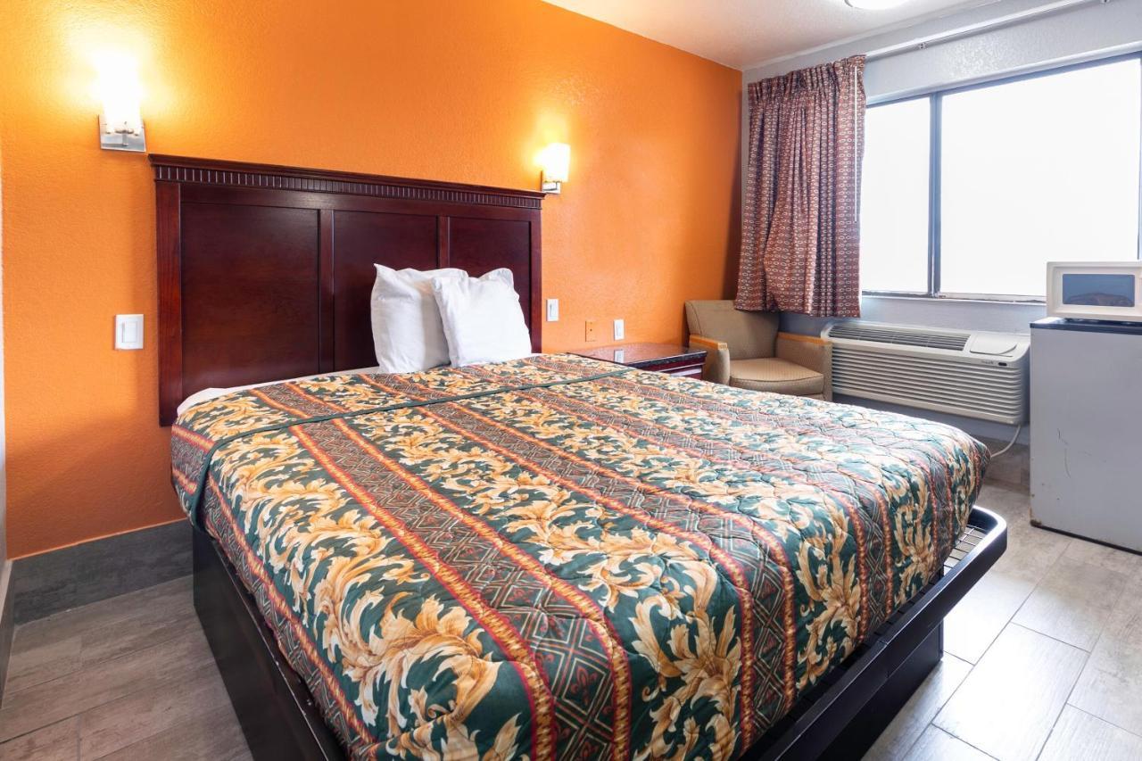 Oyo Hotel Lake Charles Hwy 10 Kültér fotó