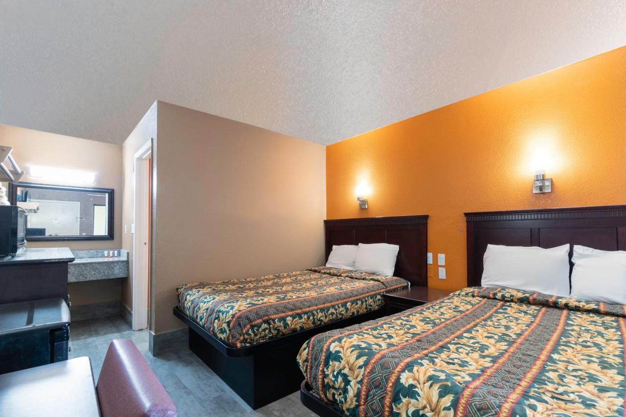 Oyo Hotel Lake Charles Hwy 10 Kültér fotó