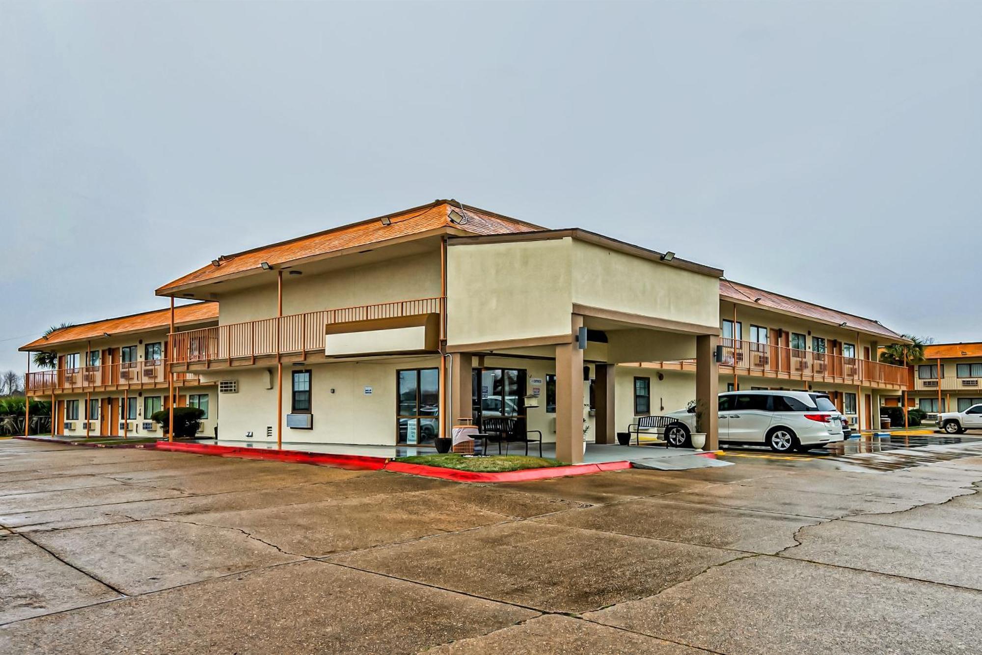 Oyo Hotel Lake Charles Hwy 10 Kültér fotó